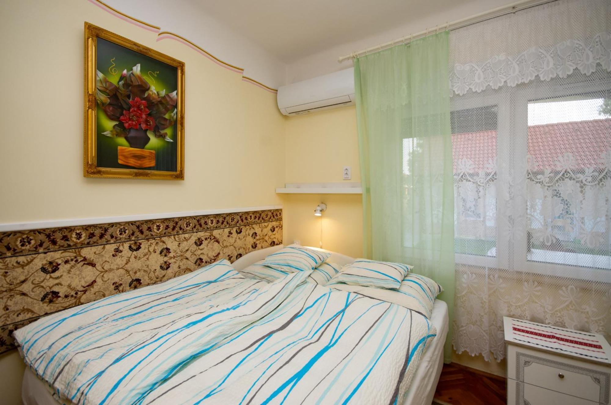 Amalia Apartman Jula Exterior foto