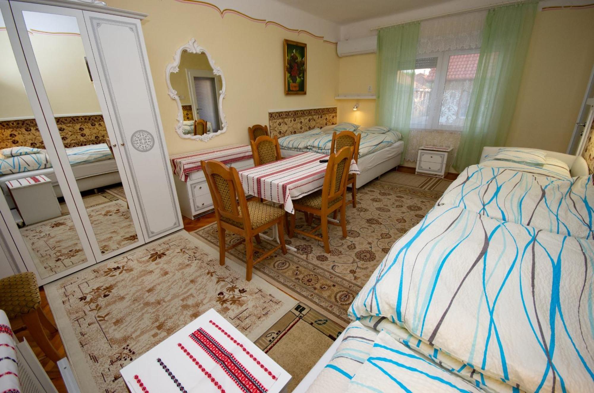 Amalia Apartman Jula Exterior foto